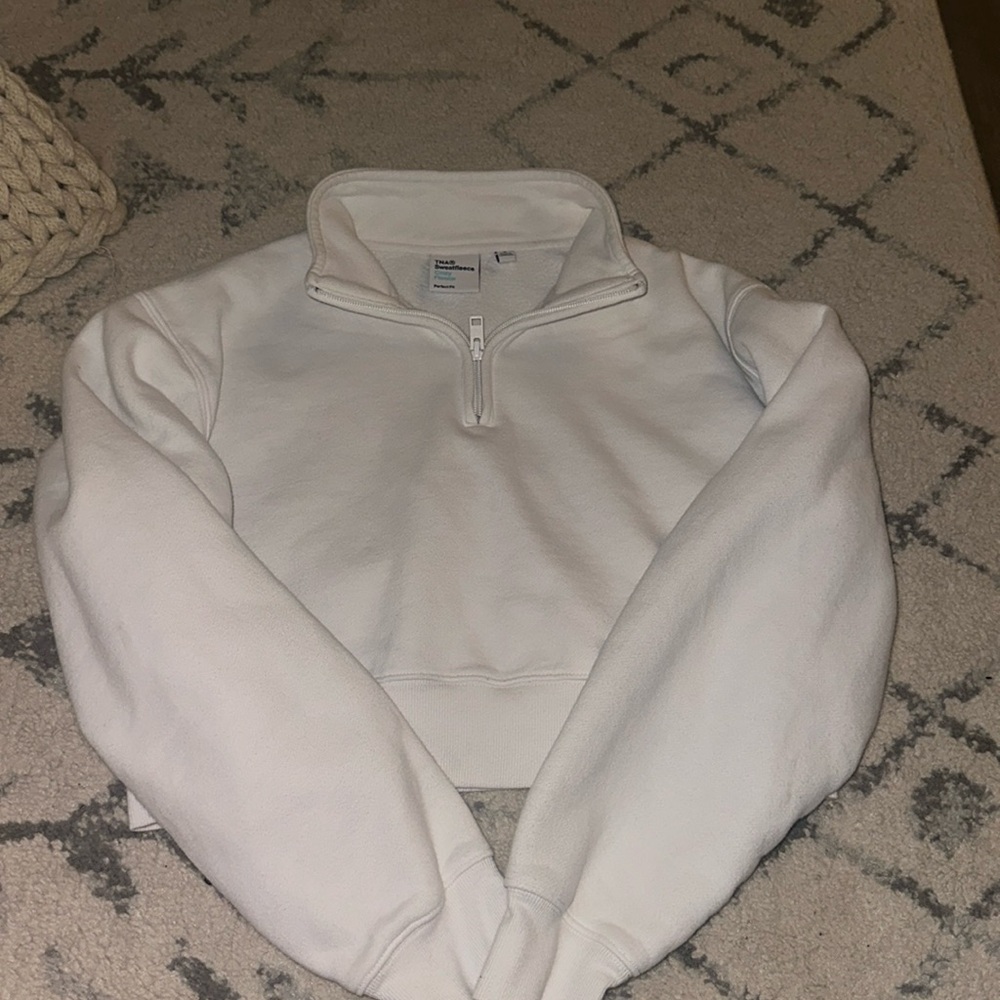 TNA cropped quarter zip